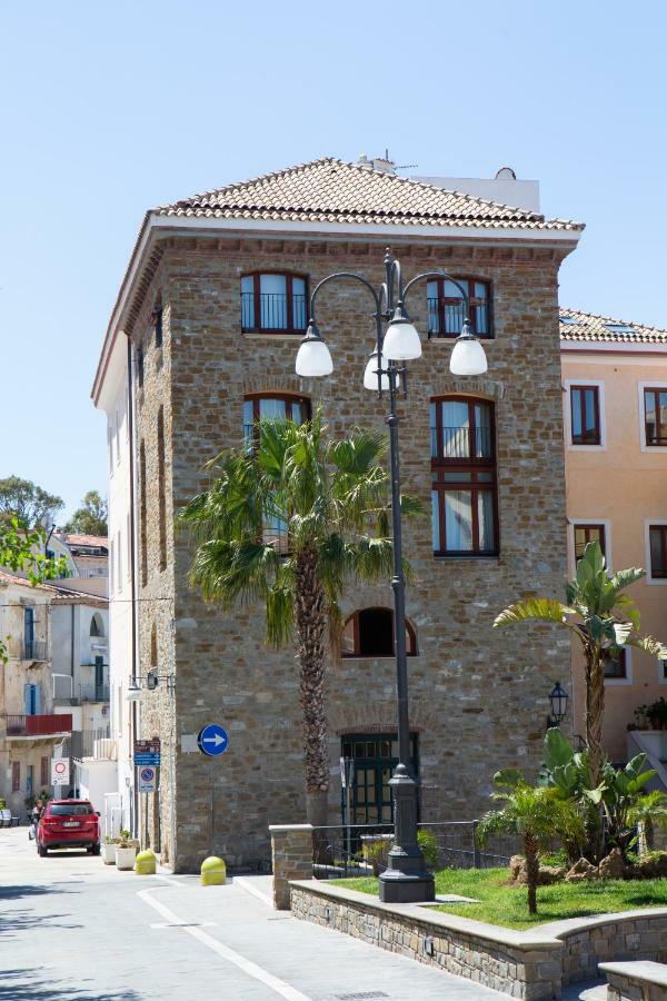 Апартаменты Casa Trezeni Санта-Мария-ди-Кастеллабате Экстерьер фото